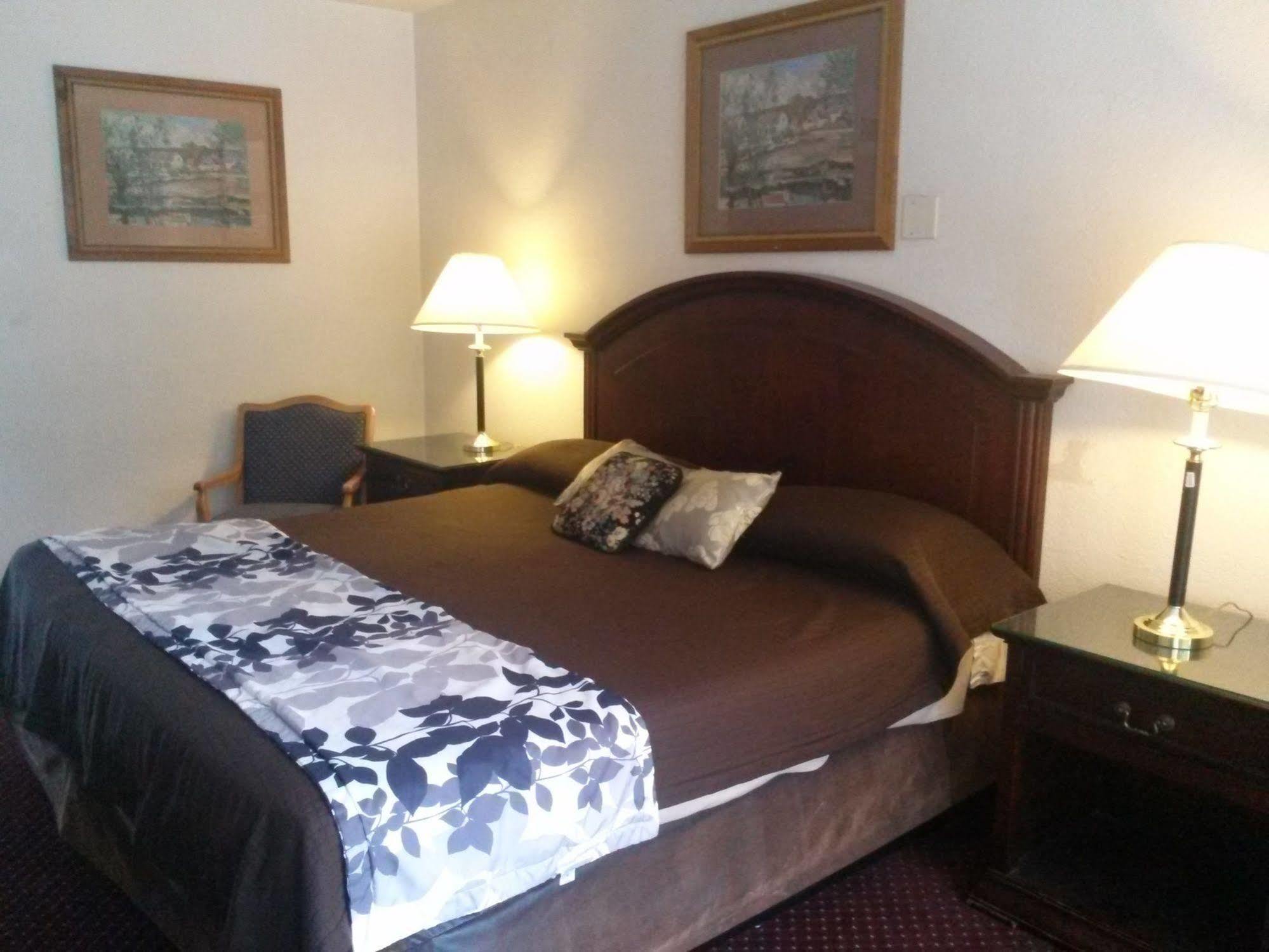 Budget Inn Олбані Екстер'єр фото